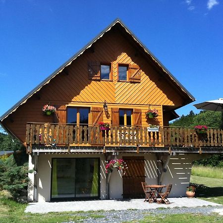 Chalet entre lac et volcan Murol Extérieur photo